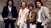 Dire Straits’ ‘Swinging’ Breakthrough Debut LP | Best Classic Bands