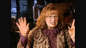 Harry Potter and the Chamber of Secrets - Julie Walters short interview ...