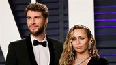 Liam Hemsworth Captured kissing his 23-year-old model girlfriend ...