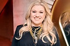 Kelly Clarkson, Her Changes and Transformations Throughout the Years