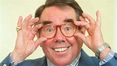 In Pictures: Ronnie Corbett's life and career - ITV News