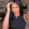 Kylie Jenner en sexy body de red con el que enseñó de más