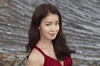 Lee Si Young Braves The Wild And Puts Her Skin To The Test In New ...
