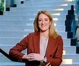 Roberta Metsola, die jüngste Präsidentin des Europäischen Parlaments ...