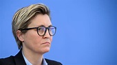 Susanne Hennig-Wellsow: Presseschau zum Rücktritt der Linken-Co-Chefin ...