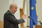 Saarland - Finanzminister Jakob von Weizsäcker bringt Etat für 2022 und ...