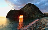 Hermoso arco de roca, costa, océano Pacífico, Estados Unidos, noche ...