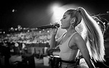 2932x2932 Arian Grande Live On Stage 5k Ipad Pro Retina Display HD 4k ...