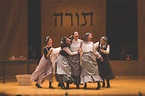 Behind the scenes at New York's nu Yiddish production of 'Fiddler on ...