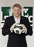 Peter Schmeichel - Age, Birthday, Bio, Facts & More - Famous Birthdays ...