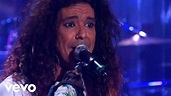 Luiz Caldas, Carlinhos Brown - Beverly Hills (Ao Vivo) - YouTube