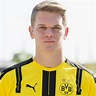 Ginter - Matthias Ginter Photos Photos - Borussia Dortmund v Hertha BSC ...