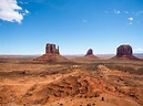 A Guide to Visiting Monument Valley (and Why You Should Take a Tour)