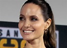 Angelina Jolie, biografia, carriera, vita privata, età, matrimoni, figli