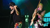 Red Hot Chili Peppers in München - Eine laut umjubelte Ü-50-Party ...