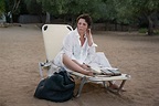 Maggie Gyllenhaal’s “The Lost Daughter” Is Sluggish, Spotty, and a ...