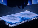 Música+Tech | Drake agora está cantando cercado por drones iluminados ...