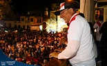 EL CAZADOR DE LA NOTICIA: PANTALLA GIGANTE EN LA PLAZA DE ARMAS DE HUACHO!