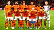 Niederländischer Fußball steht eine Minute still - Sky Sport Austria