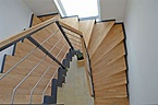 Gewendelte Treppe Konstruieren - minimalistisches Interieur