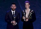 2019年的金球獎(Ballon d'Or)由梅西(Lionel Messi)和拉皮諾(Megan Rapinoe)獲獎。(美聯社/達志影像 ...
