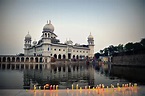 Gurudwara Sri Panjkhora Sahib, Ambala, India | Candles lit i… | Flickr