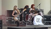 Deap Vally - Bad For My Body Live @ Lollapalooza 2013 - YouTube