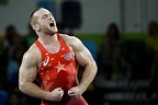 Kyle Snyder becomes the youngest Olympic wrestling champion in U.S ...