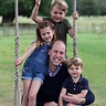 Kensington Palace publicó tres adorables fotos del príncipe William y sus hijos