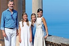 Familia Real Espanola Los Reyes Se Despiden De Mallorca Con Una Visita ...