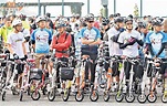 300人巡遊促建港島單車徑 - 東方日報