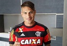 Paolo Guerrero ya posa con la camiseta de Flamengo | Noticias | Agencia ...
