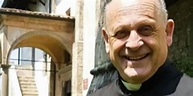 意大利神父把呼吸机让给年轻患者后去世 当地人阳台鼓掌送行_手机新浪网
