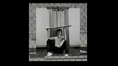 Charlotte Gainsbourg - Bombs Away (Roosevelt Remix) - YouTube
