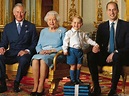Monarquia britânica divulga foto de Rainha Elizabeth II com sucessores ...