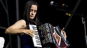 Julieta Venegas presentará su nuevo álbum, 'Los momentos', el próximo 2 ...