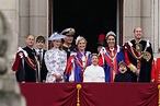 Harry fora da foto de família na varanda do Palácio de Buckingham no ...