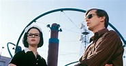 Ghost World: A Quirky Girl and Her Unexpected Friend | Far Flungers ...