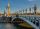 Paris: conheça os points que aparecem na série “Emily em Paris ...