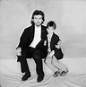 TB011 : George Harrison and son - Iconic Images