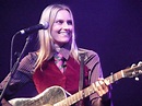 Aimee Mann Biography, Age, Weight, Height, Friend, Like, Affairs ...