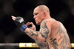 Anthony Smith / Can Smith Do the Unthinkable and Defeat Jones at UFC ...