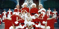 Arriba 84+ imagen white christmas movie zoom background ...