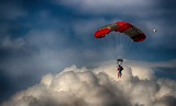 Sprung aus den Wolken II Foto & Bild | sport, flugsport ...