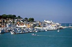 Cowes - Things to Do Near Me | AboutBritain.com