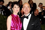 Jeff Bezos’ wife gives 1-star review to new Amazon book