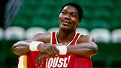 This Date in NBA History (Oct. 28): Hakeem Olajuwon shows why he was ...