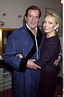 Roger Moore et Kristina Tholstrup à Londres le 5 avril 2002 - Purepeople