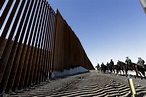 A look at the state of the wall on the US-Mexico border - NEWS 1130