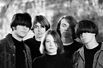 Slowdive celebrate 25th anniversary with live version of 'Avalyn'